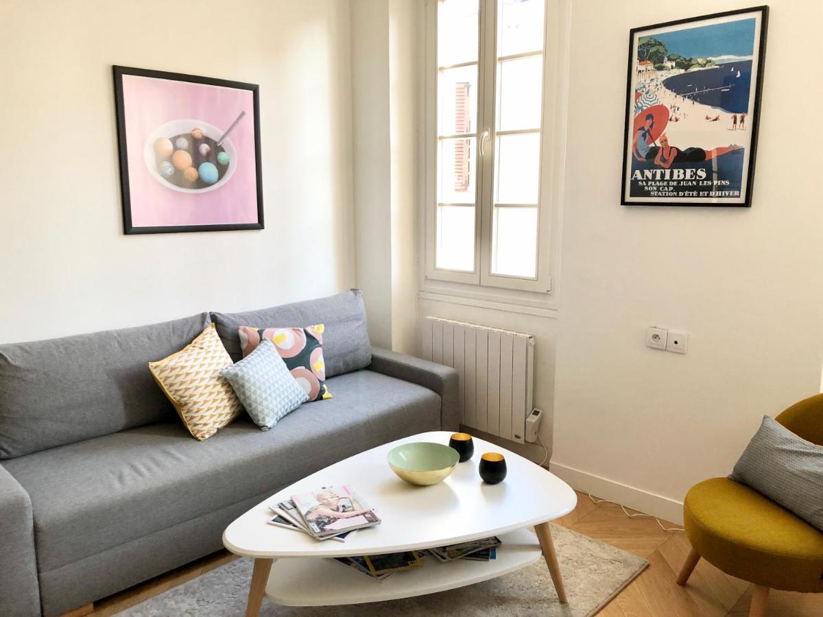 Charming And Modernly Designed 2 Bedroom - Old Town อองทีบส์ ภายนอก รูปภาพ